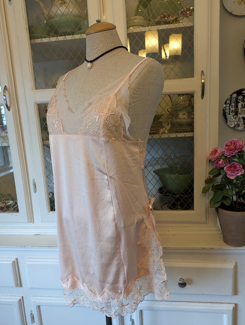 🌸✨🍑Silky Lace Trim Women's Slip Dress Blush Pink Embroidered Sleep Cami